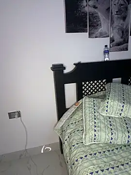 nyna 1 online show from December 20, 2025, 5:14 am