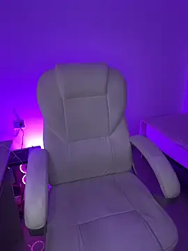 nyna 1 online show from February 11, 2026, 10:26 pm