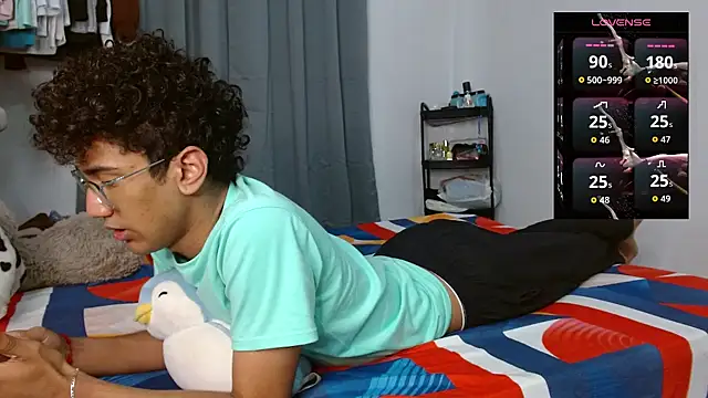 harrytwink18 online show from February 5, 2026, 9:25 am