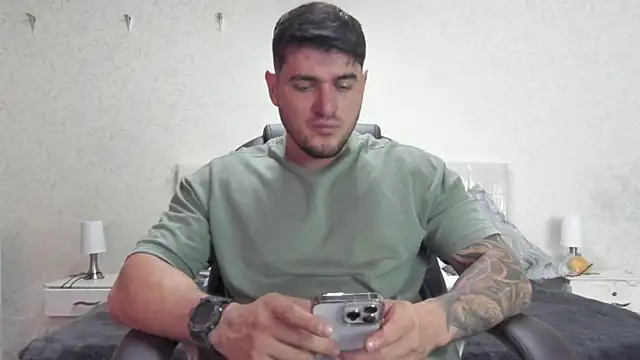 Teilor Creed online show from March 7, 2025, 7:27 pm