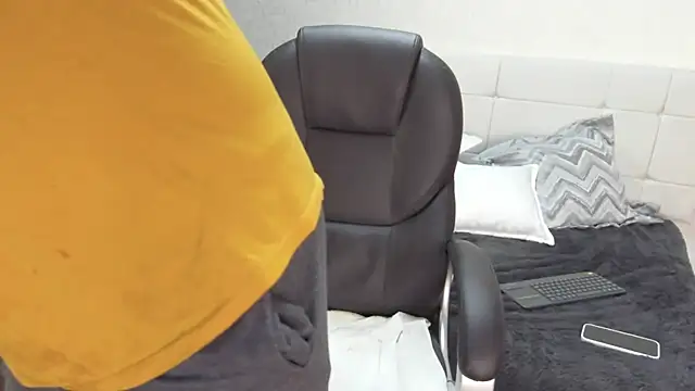 Teilor Creed online show from March 14, 2025, 11:00 pm