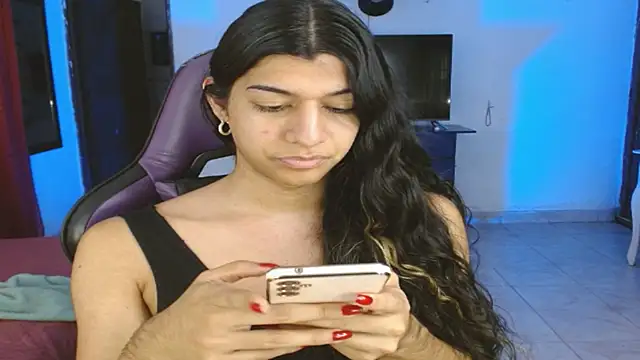 engielphoenis14 online show from February 25, 2026, 10:52 pm