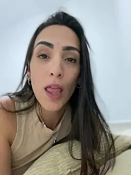Snapshot of alessandra-a chatting on January 9, 2025, 1:29 am alessandra-a online show from January 9, 2025, 1:29 am