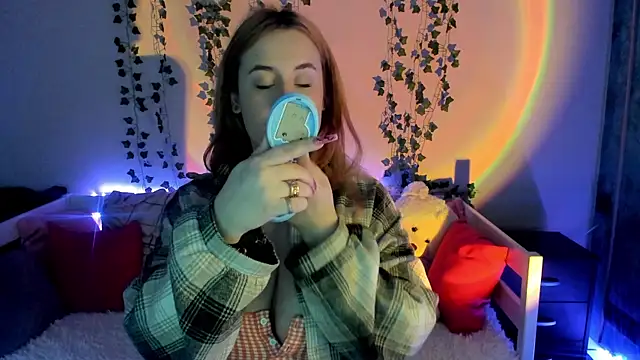 Emily Gin online show from March 20, 2025, 5:46 am