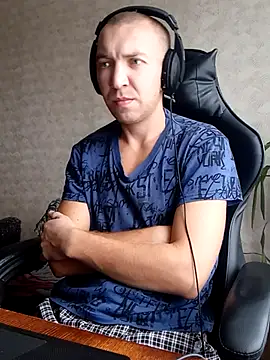 MityaXLoves online show from November 13, 2025, 7:07 am