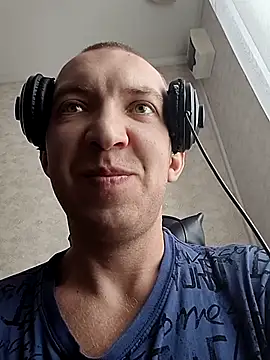 MityaXLoves online show from February 10, 2026, 6:39 am