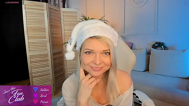 Gloria Lovely online show from December 30, 2024, 10:53 am