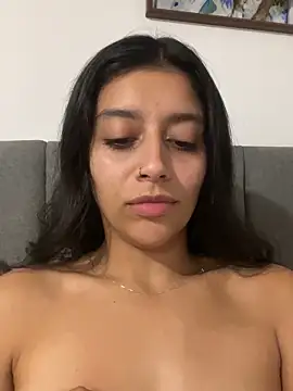 BrittanyDiaz online show from March 5, 2026, 7:04 am