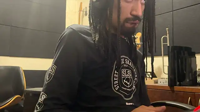 hotcamboy420 online show from November 19, 2025, 5:07 am