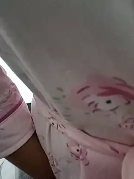 karlamorris  online show from March 23, 2025, 8:15 am