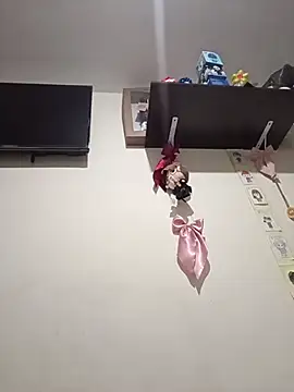 karlamorris  online show from November 14, 2025, 11:42 am