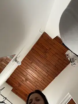 karlamorris  online show from March 31, 2026, 12:16 pm