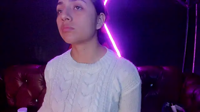 Sophy SmileSweet online show from December 21, 2024, 12:27 pm