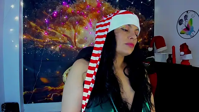 Snapshot of Lust_Mom41 chatting on December 22, 2024, 9:42 pm Lust Mom41 online show from December 22, 2024, 9:42 pm