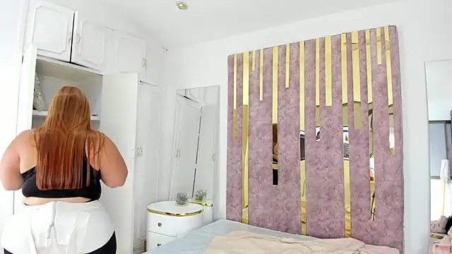 LeahxBarker online show from February 20, 2025, 10:59 pm