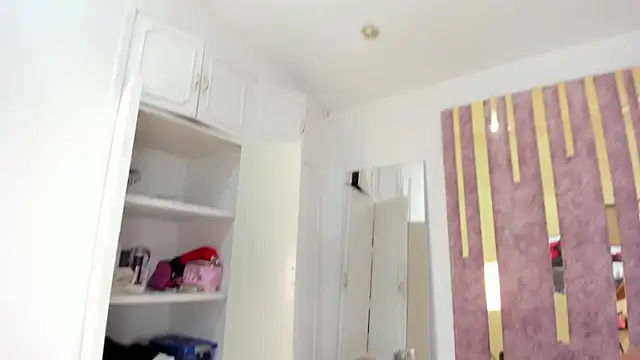 LeahxBarker online show from March 19, 2025, 9:37 pm