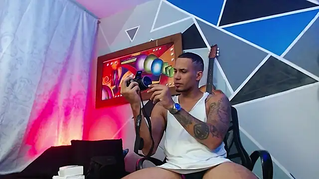 MagnusFrost online show from March 20, 2026, 7:19 pm