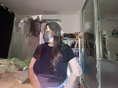 iamMalixxx online show from January 31, 2025, 2:39 pm