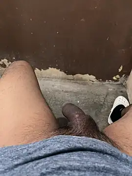 Snapshot of Luis455gomez chatting on March 9, 2025, 9:14 pm Luis455gomez online show from March 9, 2025, 9:14 pm