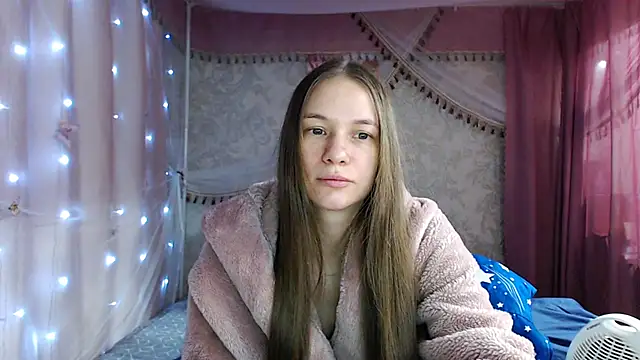 leila bambi  online show from February 3, 2026, 4:10 am