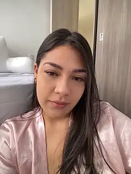 Snapshot of Latina_vanessa chatting on February 15, 2025, 3:17 pm Latina vanessa online show from February 15, 2025, 3:17 pm