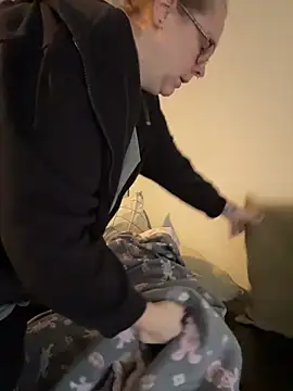 Big Beautiful MILF online show from November 20, 2025, 12:16 pm