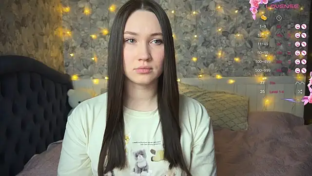 ChloeMillerMeow online show from March 1, 2025, 4:33 pm