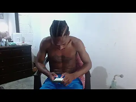 Larry-n-clouds online show from June 7, 2026, 2:16 am