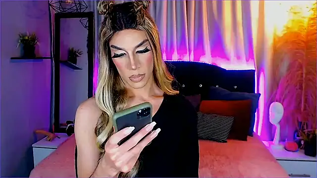 camila hootie online show from December 22, 2024, 3:44 am