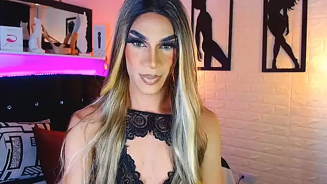 camila hootie online show from February 5, 2025, 3:45 am