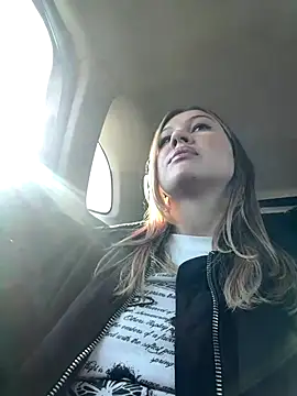 RinaCat online show from September 19, 2025, 5:20 am