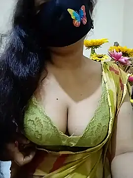 Ameera19 online show from July 18, 2026, 1:21 am