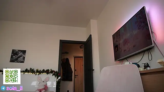 Sola LI online show from December 23, 2025, 4:21 am