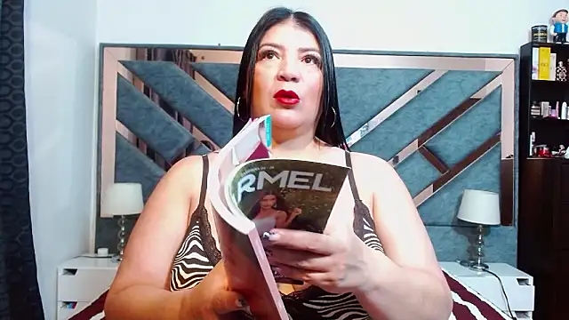 KarlaTesg online show from February 4, 2026, 9:15 am