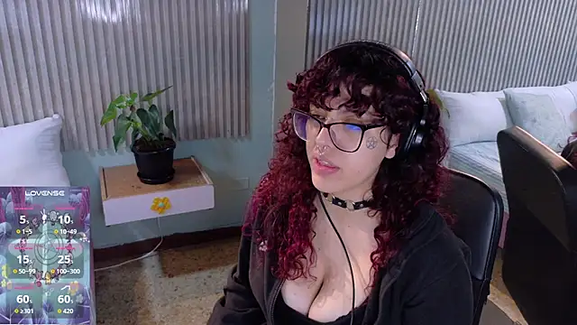 Eli666uwu online show from September 9, 2025, 11:32 am