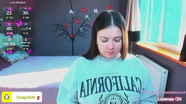 AnettaMilder online show from March 23, 2026, 6:39 am