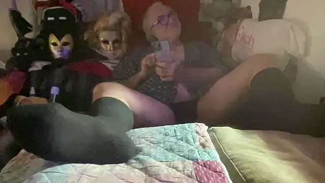 EroticVenetian online show from December 2, 2025, 4:18 am