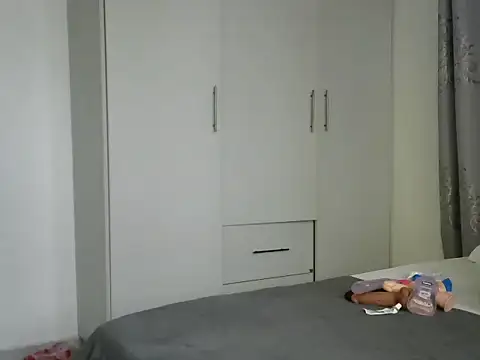 bigassbabe 001 online show from October 24, 2025, 7:38 am