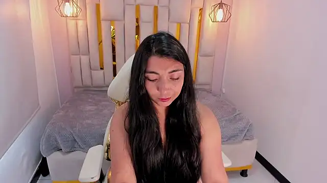 Karla hernandez  online show from March 1, 2025, 5:16 pm