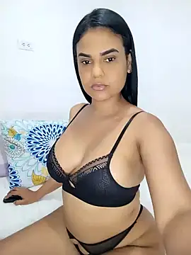 AntonellaShot online show from January 14, 2025, 5:51 am