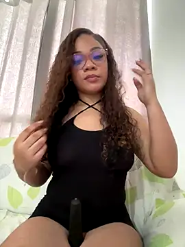 ashley Tompson1 online show from October 23, 2025, 12:15 pm