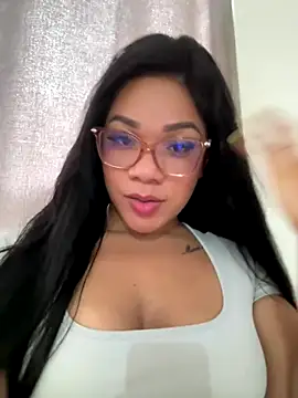 ashley Tompson1 online show from November 4, 2025, 4:06 pm