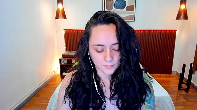 KatherineBond online show from February 2, 2026, 8:29 pm