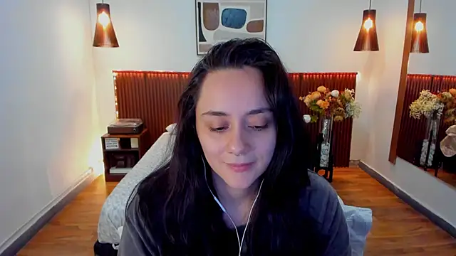KatherineBond online show from May 27, 2026, 7:11 pm
