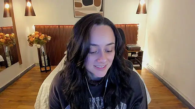 KatherineBond online show from June 18, 2026, 6:56 pm