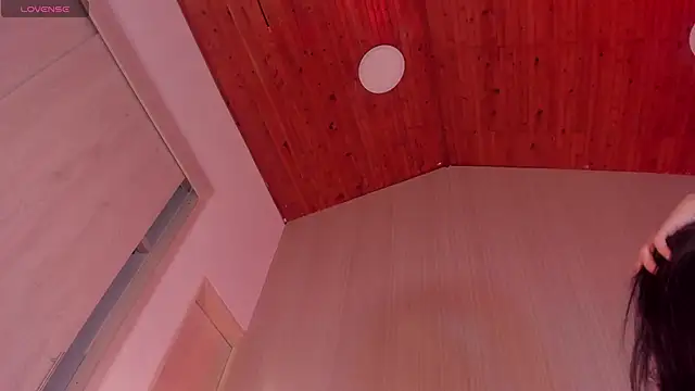 Sofi Blossom online show from March 4, 2025, 8:38 pm