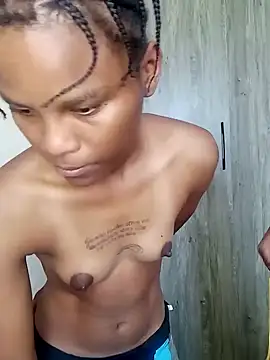 kelsie421 online show from December 14, 2024, 6:02 am