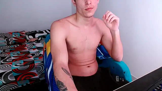 deividcloud36 online show from October 26, 2025, 11:09 pm