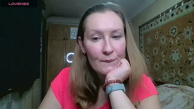 AnnaXLovers online show from November 26, 2025, 1:23 pm