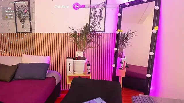 LILA ELLIOT online show from March 19, 2025, 8:54 pm